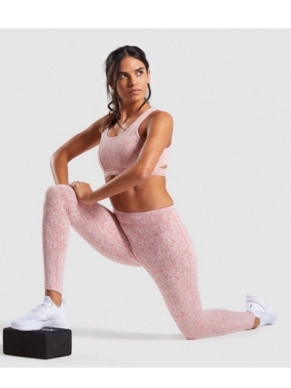 Gymshark 🦈💪💗 Dry Fleur Texture leggings in Dusty Pink